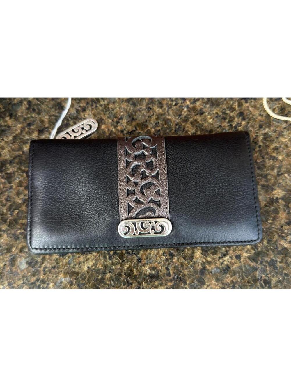 Vtg Y2K Brighton Black Leather Wallet BiFold Silver Accent Embossed Card Holder - Picture 2 of 4